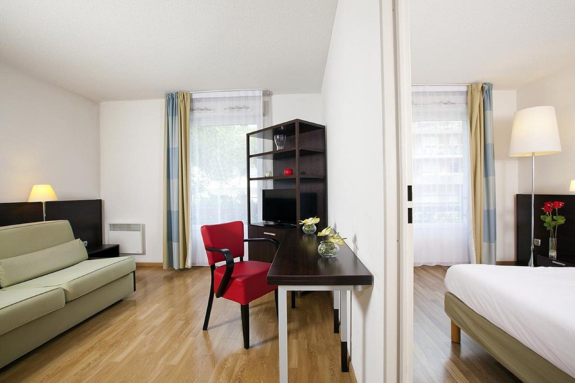 Residhome Nancy Lorraine Luaran gambar
