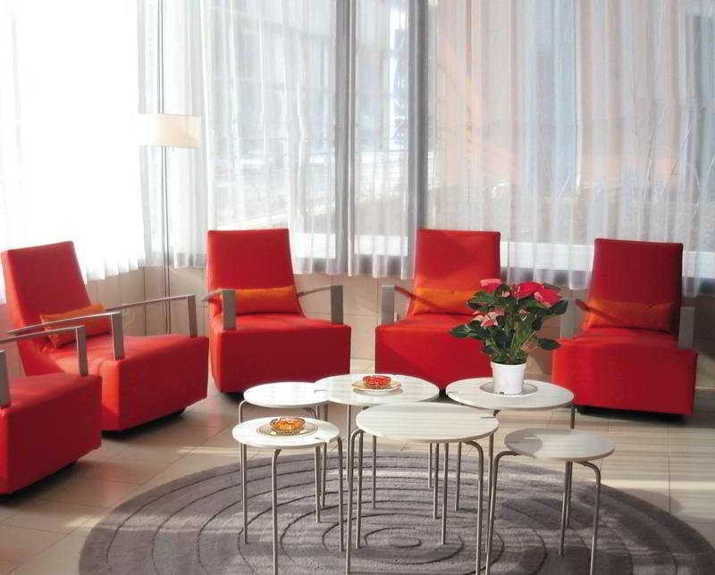 Residhome Nancy Lorraine Dalaman gambar